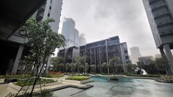 Middle Road (D7), Condominium #459138121